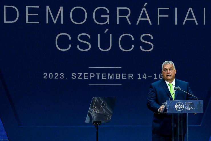 Demográfiai csúcs - Orbán Viktor: Magyarország a családok és a demográfia ügyének legkitartóbb szószólója